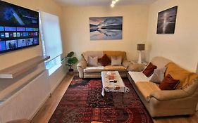 22A 2 Bedroom Flat Close To City Centre